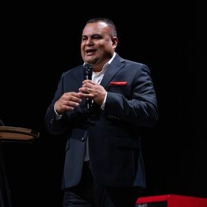 Meet your Posher, Enrique